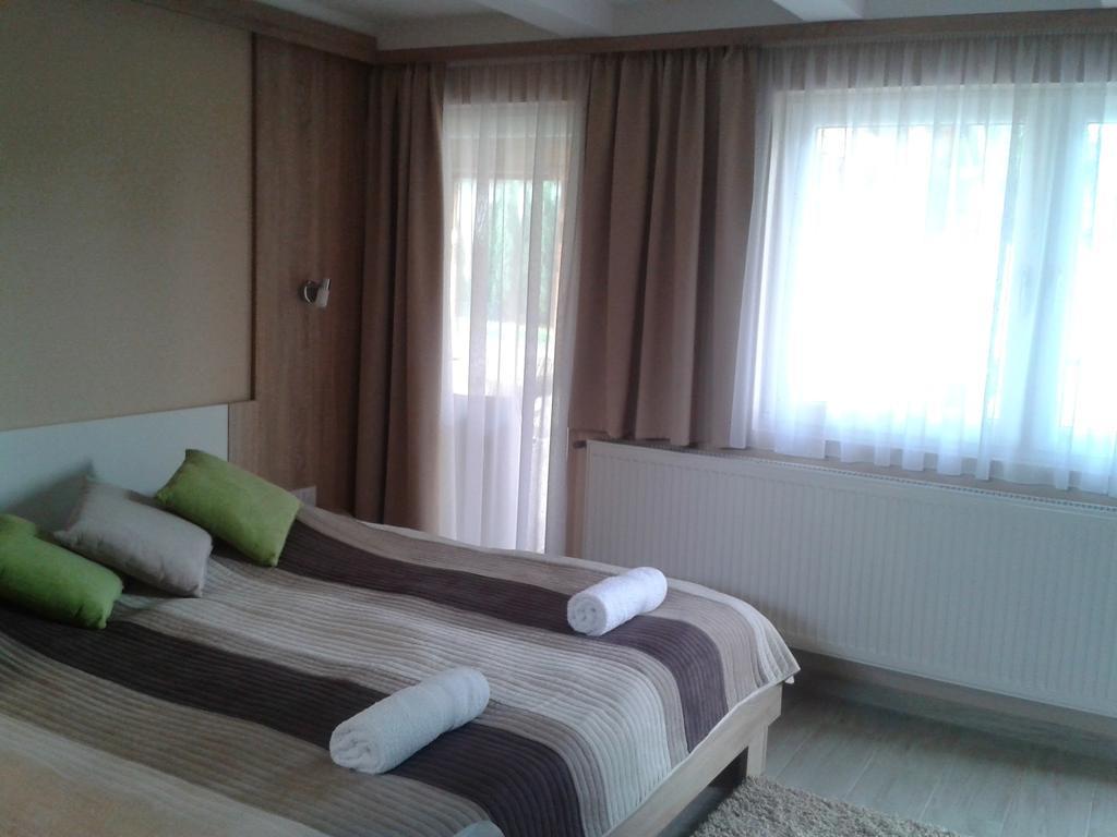 렌티 Bundics Vendeghazak B&B 외부 사진
